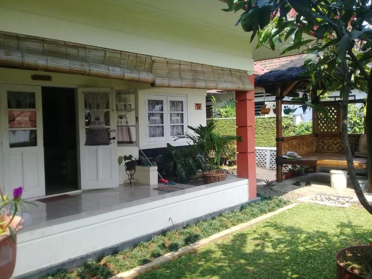 Poetri Guest House Syariah Near Kebun Raya Bogor Eksteriør bilde