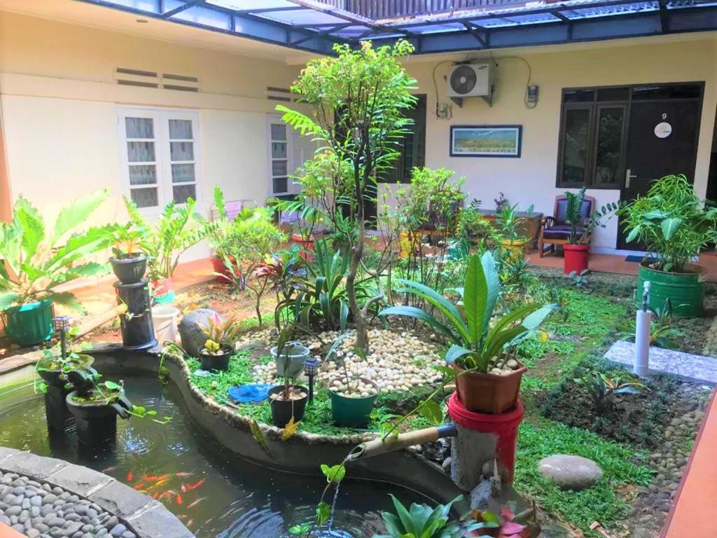 Poetri Guest House Syariah Near Kebun Raya Bogor Eksteriør bilde